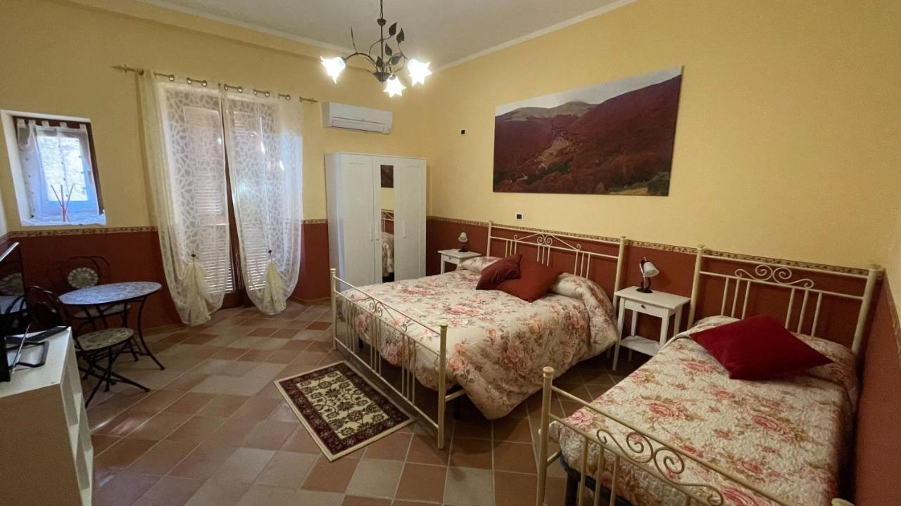 Апартаменти Casa Vacanze Da Anna Сульмона Екстер'єр фото